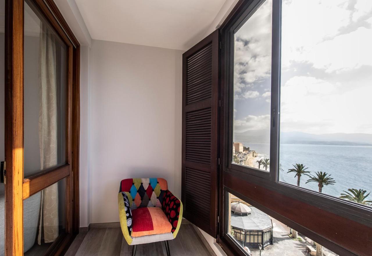 Appartement Front De Mer Hyper Centre Ajaccio  Exterior photo